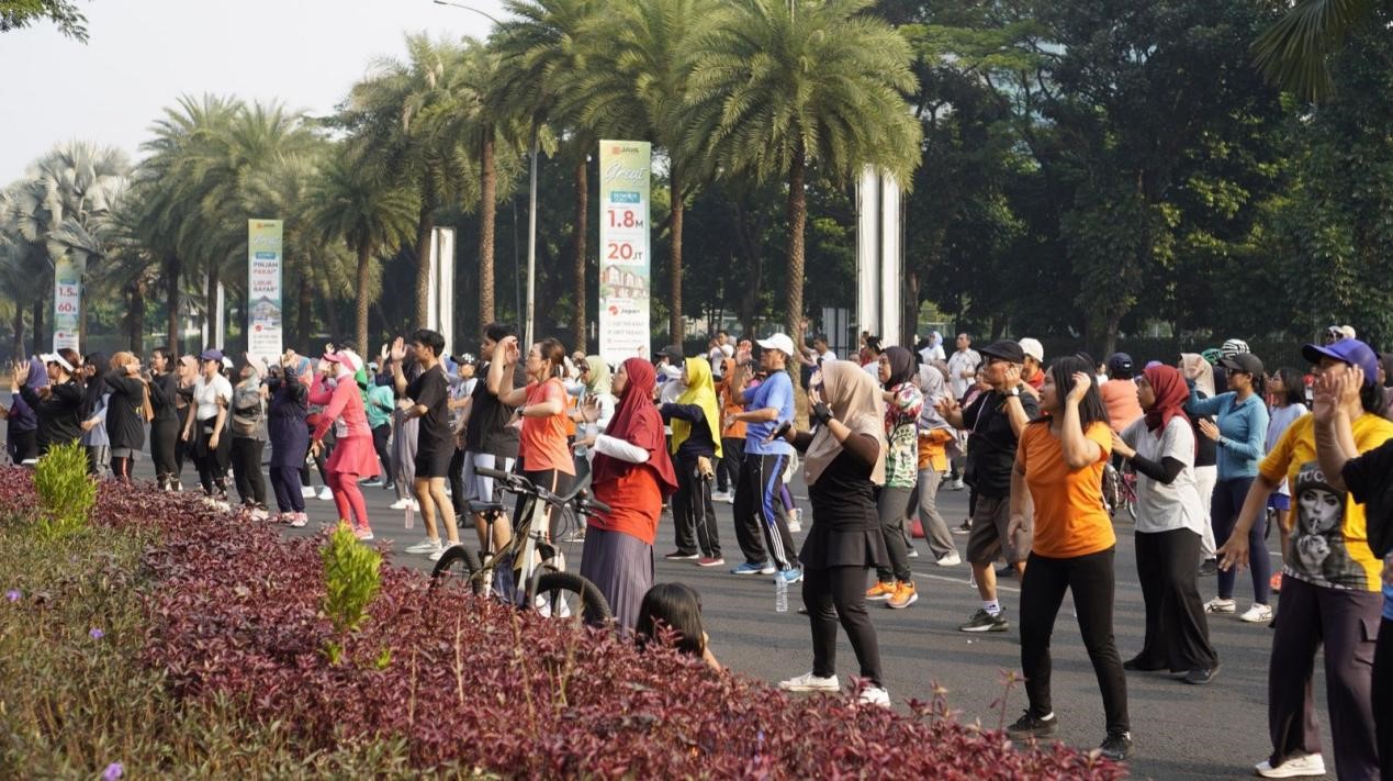 Gambar News @ Keseruan Car Free Day Sehat bersama Hotel Santika Premiere Bintaro